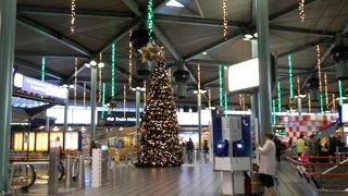 ヨーロッパの玄関口として便利な空港