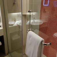 バスルームはシャワーのみ。