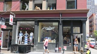 ラッキー ブランド (535ブロードウェイ店)