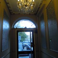 玄関。いつでも開いてます。