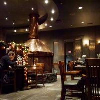 ホテル内レストラン、トレーダーズグリル