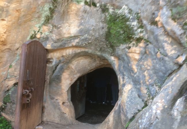 ピレタ洞窟