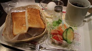手軽にモーニングが食べれました