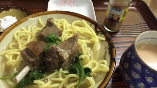 濃いおじさんとの会話も楽しい。