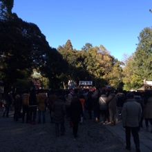 たくさんの人でにぎわうので余裕を持って行きましょう