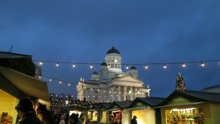 元老院広場のクリスマスマーケット