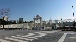 庶民とは無縁、豪華なもんだ