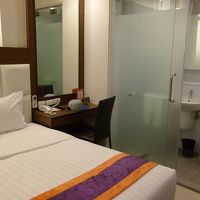 狭いけど一人には十分。綺麗です。