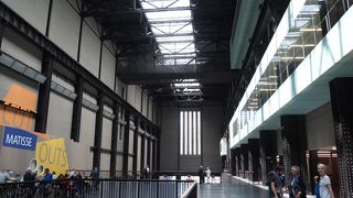 現代美術作品が多数