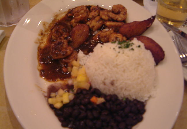 混んでいるけど雰囲気は良いです