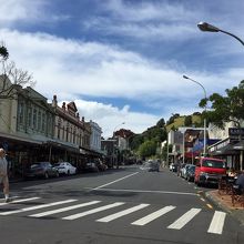 オシャレな店が並ぶ、ヴィクトリア ロード