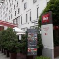 バンコク・IBIS・NANA　ホテル。　コスパは最高です。豪華さは無いけどちょっとお洒落で清潔なホテルです。