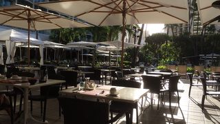 ホテルに宿泊したので食べました