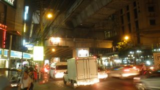 大きな病院がある