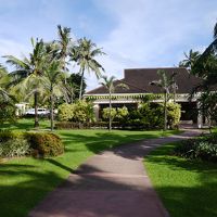 カティクラン港の待合所