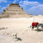 エジプト最古のピラミッド
