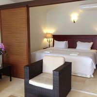 大きなダブルベッド