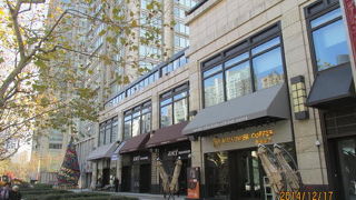 第一次フランス租界拡張期の大倉路は新天地を中心に再開発が完成間近です。