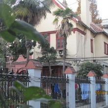 庭付き高級住宅。