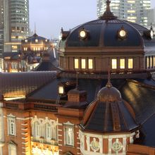 kitteガーデンから見た東京駅丸の内駅舎