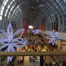 ショッピンモール内