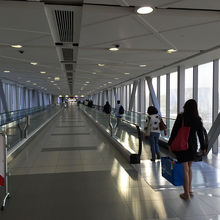 駅から10分ほど歩かないといけません。遠いです。