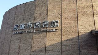 コーヒーと本に浸かれます。