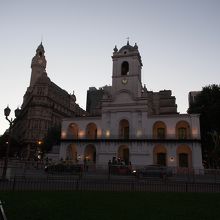 カビルドの裏手にあります