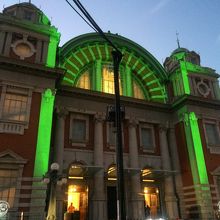 プロジェクションマッピング投影中