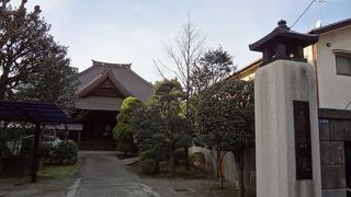 印象的な瓦屋根