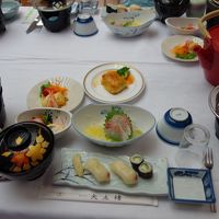 このほかにもいくつか、後から料理のお皿が出てきました。