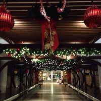 クリスマスの装飾のエントランス