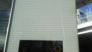 東京駅周辺に建ち並ぶ各種施設の総称～東京駅100周年のイベントも開催されています～