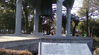 平和の祈りの響きに聞こえます。