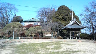佐野駅そばの見どころ多い公園