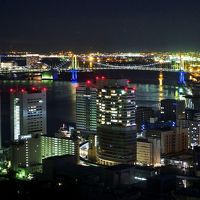 客室から見渡した夜景です。