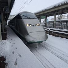新幹線が到着