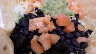 ワイキキでお手軽な食事