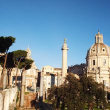 列柱が美しいトラヤヌス帝のフォロ