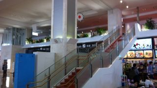 雰囲気はいいが、小さい