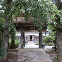 法善寺の山門です。