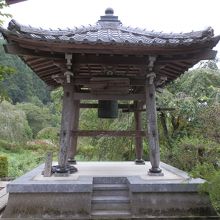 法善寺の鐘楼です。