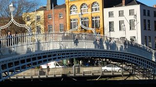 本名はリフィ橋（？）　それ以外にも呼び名があれこれあるハーフ・ペニー橋