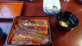 香ばしくて、あっさりダレ。うなぎ本来の味が楽しめる