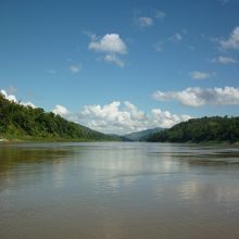 パークベン⇒ルアンパバーン