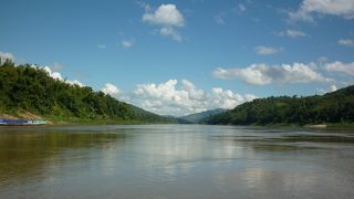 ラオスを貫く大河