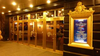 オペラ座の怪人の会場