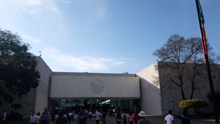 時間を十分にとって見学を。