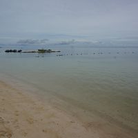 ホテル前のビーチ