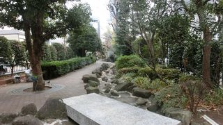 浜町川を埋め立ててできたグリーンベルト